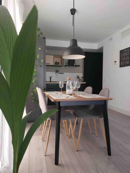 Cozy Apartment Malaga Exterior photo